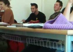 Enlace a Cuando la profesora se da la vuelta