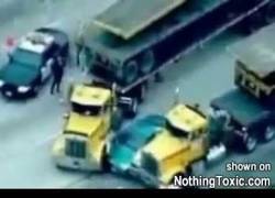 Enlace a Cuando los civiles apoyan a la polícia