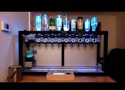 Enlace a Espectacular máquina de cocktails
