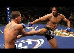 Enlace a Patada estilo Tekken