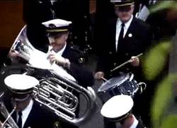 Enlace a Arruinando un desfile con la trompeta