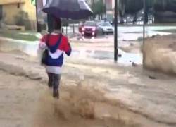 Enlace a Choni desafía a la inundación de Málaga