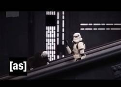 Enlace a Mientras tanto, en Estrella de la Muerte