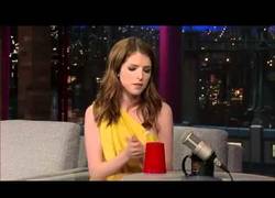 Enlace a Anna Kendrick sorprende con esta interpretación [1:18]