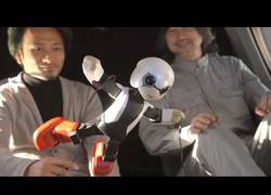 Enlace a Prototipo del robot japonés que ayudará en las tareas de la Estacion Espacial Internacional (ISS)