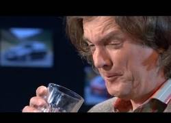 Enlace a Usando un V8 como batidora [Inglés]