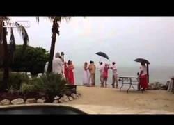 Enlace a Si alguien tiene algo que decir, que hable ahora o ...