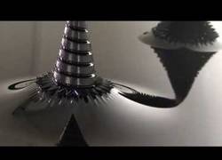 Enlace a Ferrofluido, un material más emparanoiante que las drogas