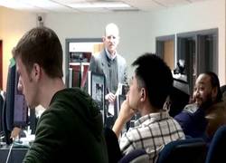 Enlace a ¿Te imaginas escuchar gemidos y frases subidas de tono en una biblioteca?