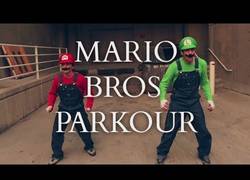 Enlace a Super Mario Parkour Bros, así sería en la vida real el Super Mario