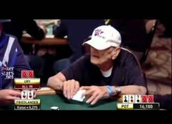 Enlace a Partida épica al poker de un anciano de 96 años