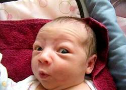 Enlace a La expresividad facial de un bebé haciendo caca no puede ser más variable