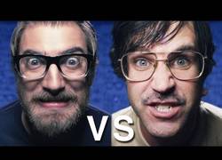 Enlace a La batalla definitiva de rap: Nerds vs. Geeks (inglés)