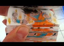 Enlace a Goku (en nivel dios) contra Superman en este increíble flipbook