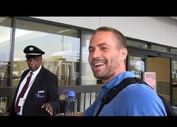 Enlace a Ésta parece ser la última grabación que se hizo del actor Paul Walker antes de su muerte