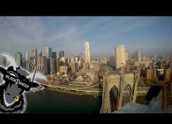 Enlace a Vamos a visitar Nueva York o mandamos un avión teledirigido con cámara integrada