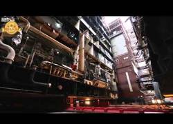 Enlace a Impresionante como pueden cortar un barco por la mitad para ampliarlo