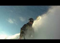Enlace a Atrapados por una avalancha, grabado desde varios ángulos