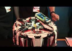 Enlace a Un robot de Lego resuelve el cubo de Rubik en tres segundos