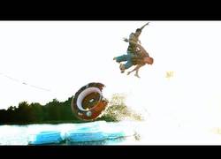 Enlace a Deportes acuáticos al estilo Jackass, ¿no te gustaría probar uno de estos?