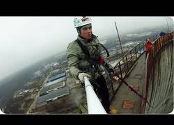 Enlace a Este tío hace puenting puenting dentro un central nuclear ¿No había sitio mejor?