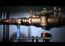 Enlace a Antiguos autobuses son transformados en duchas por una gran razón