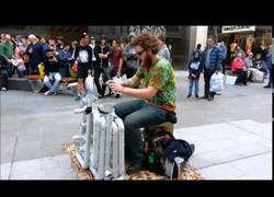 Enlace a Solo necestia unos tubos de pvc y dos zapatillas