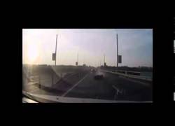 Enlace a Ni en las mejores escenas de acción verás acrobacias como ésta