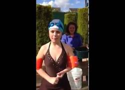 Enlace a El fail más doloroso del Ice Bucket Challenge