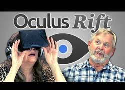 Enlace a Ancianos reaccionando a la tecnología del Oculus Rift