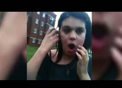 Enlace a El nuevo detector de tontos. Mandíbula dislocada por un Ice Bucket challenge