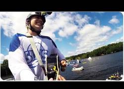 Enlace a Tocar la guitarra así, eso es molar