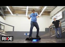 Enlace a Tony Hawk ya se siente como Marty McFly