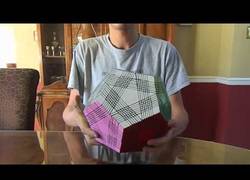 Enlace a Si te daba miedo el cubo de Rubik, admira el Yottaminx [Inglés]