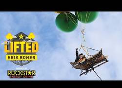 Enlace a Recrea 'UP' con 90 globos y 50 tanques de helio. El resultado te dejará sin habla