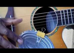 Enlace a A veces lo más genial está en lo más simple ¡La guitarra tambor!