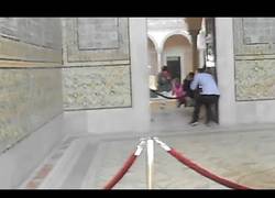 Enlace a Sale a la luz un nuevo vídeo del atentado en Tunez grabado por un turista en su interior