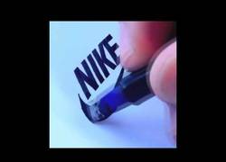 Enlace a Increíbles estos logos hechos a mano ¡Qué talento!