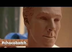 Enlace a Así es la escultura de Benedict Cumberbatch en chocolate