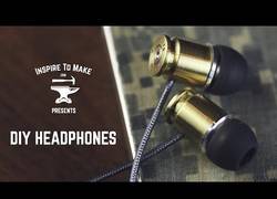 Enlace a ¿Te sobran un par de balas?¡Puedes hacerte unos auriculares!