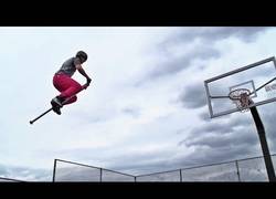 Enlace a Los de Dude Perfect ahora hacen trucos con pogos saltarines