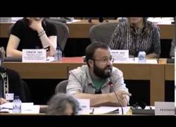 Enlace a 'No tienen vergüenza: deberían entregar las actas y disolverse', la PAH al PP en la Eurocámar