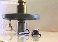 Enlace a El mini-robot más bruto del mundo, mueve 2.000 veces su peso