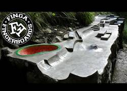 Enlace a Tienes que ser un gran fan del fingerboard para hacer esto