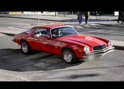 Enlace a Cuando tienes un cochazo y te quieres lucir...