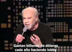 Enlace a George Carlin y su monólogo The American Dream [Subtítulos]