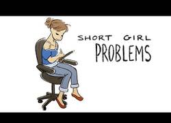 Enlace a Típicos problemas que tienen todas las chicas bajitas