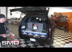 Enlace a Sabes que te has pasado con los altavoces de tu coche cuando...