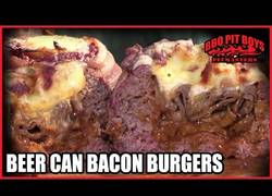 Enlace a Utiliza una lata de cerveza para crear las hamburguesas más espectaculares que has visto nunca