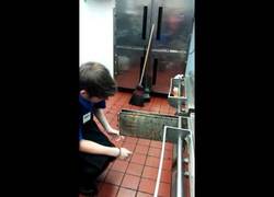 Enlace a ¿Chuparías la grasa del Mc.Donald's por $5?